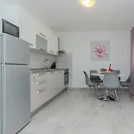 Family Friendly House With A Swimming Pool Privlaka, Zadar - 23516 Privlaka (Zadar)