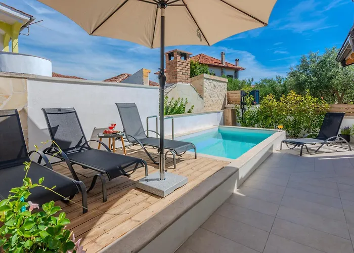Family Friendly House With A Swimming Pool Privlaka, Zadar - 23516 Feriehus Privlaka (Zadar)
