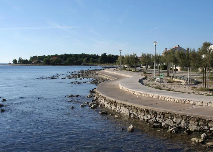 Family Friendly House With A Swimming Pool Privlaka, Zadar - 23516 Feriehus