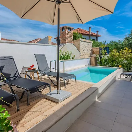 Family Friendly House With A Swimming Pool Privlaka, Zadar - 23516 Casa vacanze Privlaka (Zadar)