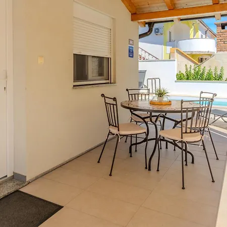 Family Friendly House With A Swimming Pool Privlaka, Zadar - 23516 Casa vacanze